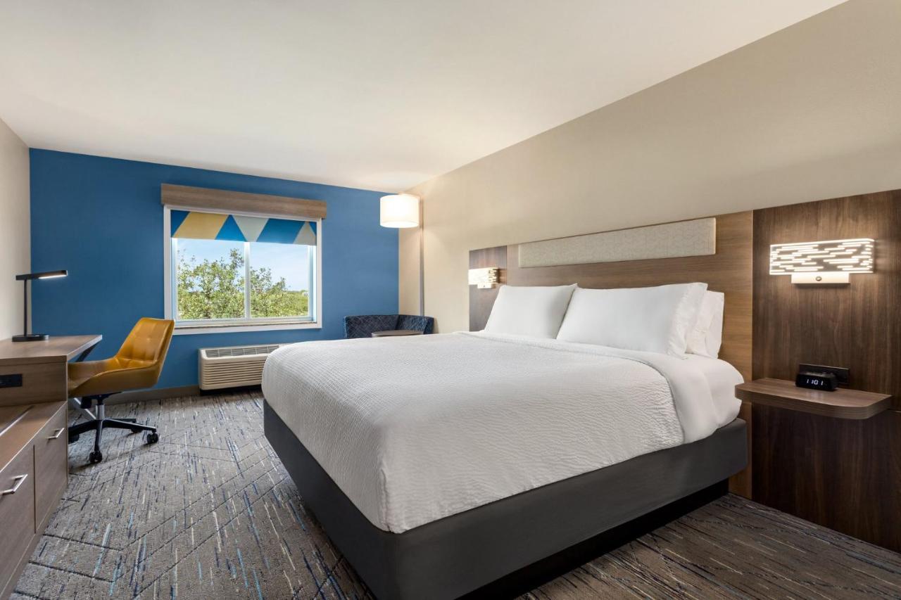 Holiday Inn Express Hotel & Suites Fort Pierce West By Ihg Eksteriør bilde