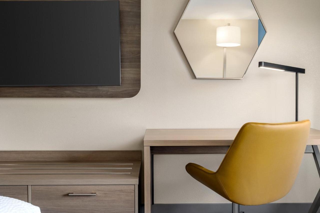 Holiday Inn Express Hotel & Suites Fort Pierce West By Ihg Eksteriør bilde